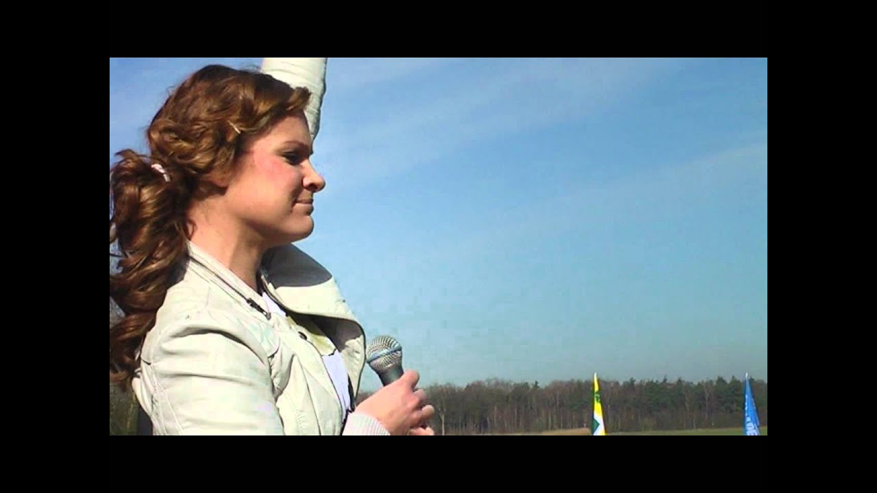 Ellen Eeftink fleurt boomfeestdag op