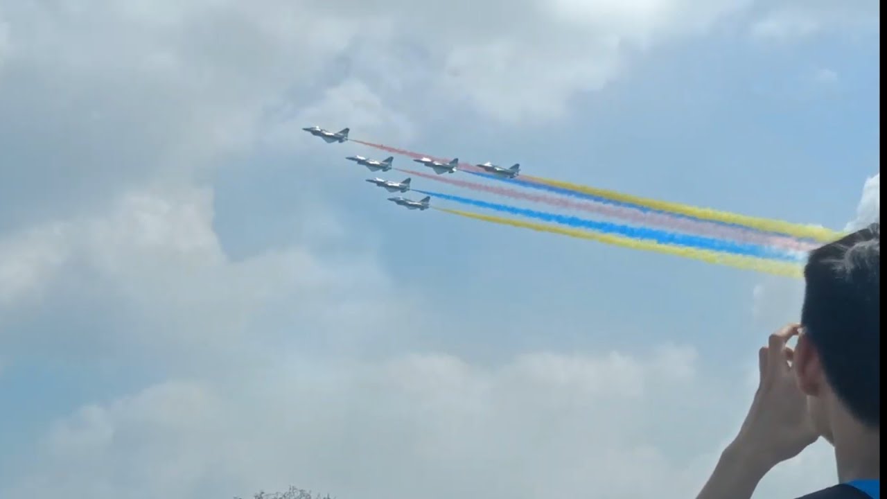 Ba Yi acrobatic team at Singapore Airshow 2026 7 feb
