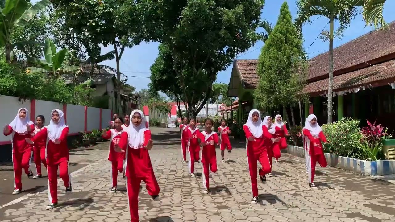 SENAM KREASI SD NEGERI 3 WONOAGUNG JILID 2 | Tabola Bale