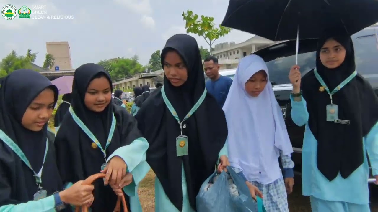 KEDATANGAN AWAL SANTRIWATI BARU TP. 2024/2025 DI PONDOK PESANTREN AL-FARUQI