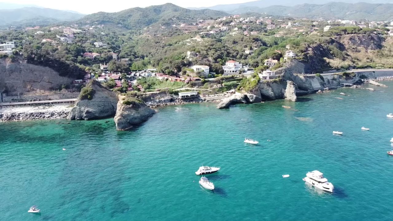 Albisola Mare davanti Galleria - Elibel Drone