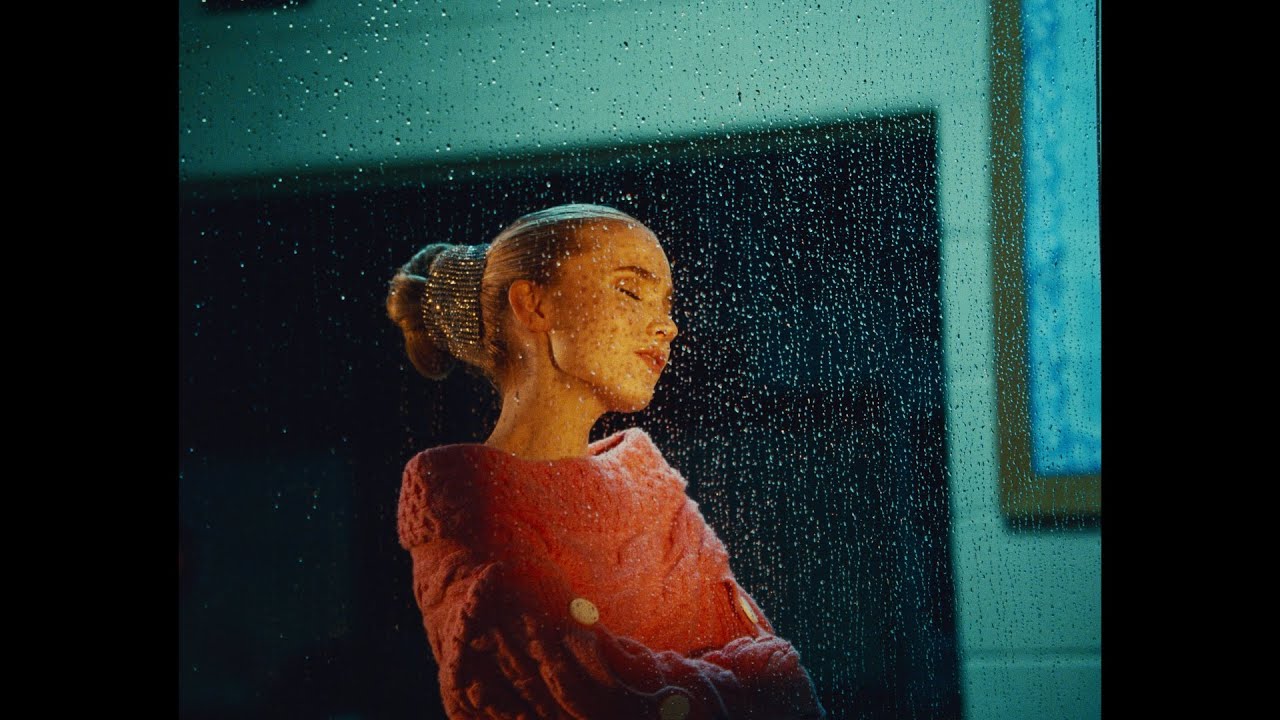 Becky and the Birds - Wondering (Official Video)