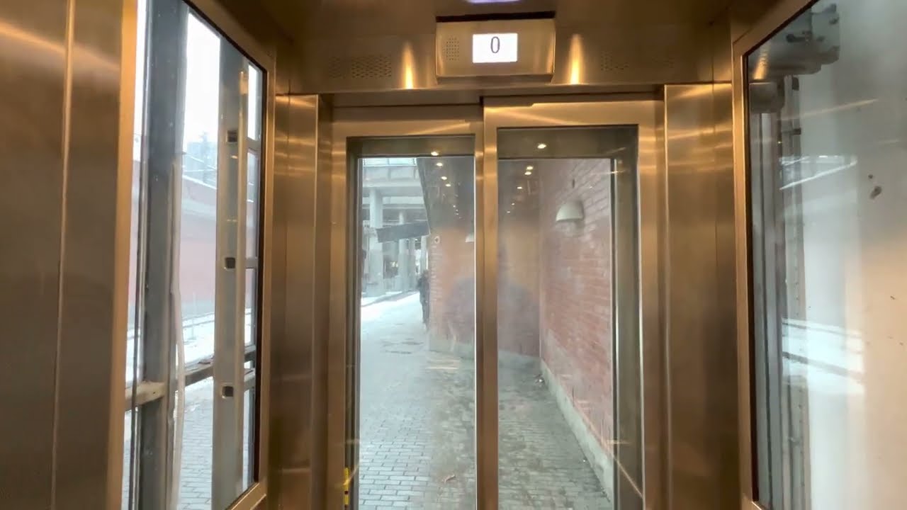 2019 Hissgruppen MRL Traction Elevator @ Alvik Station (Tvärbana), Bromma Sweden.