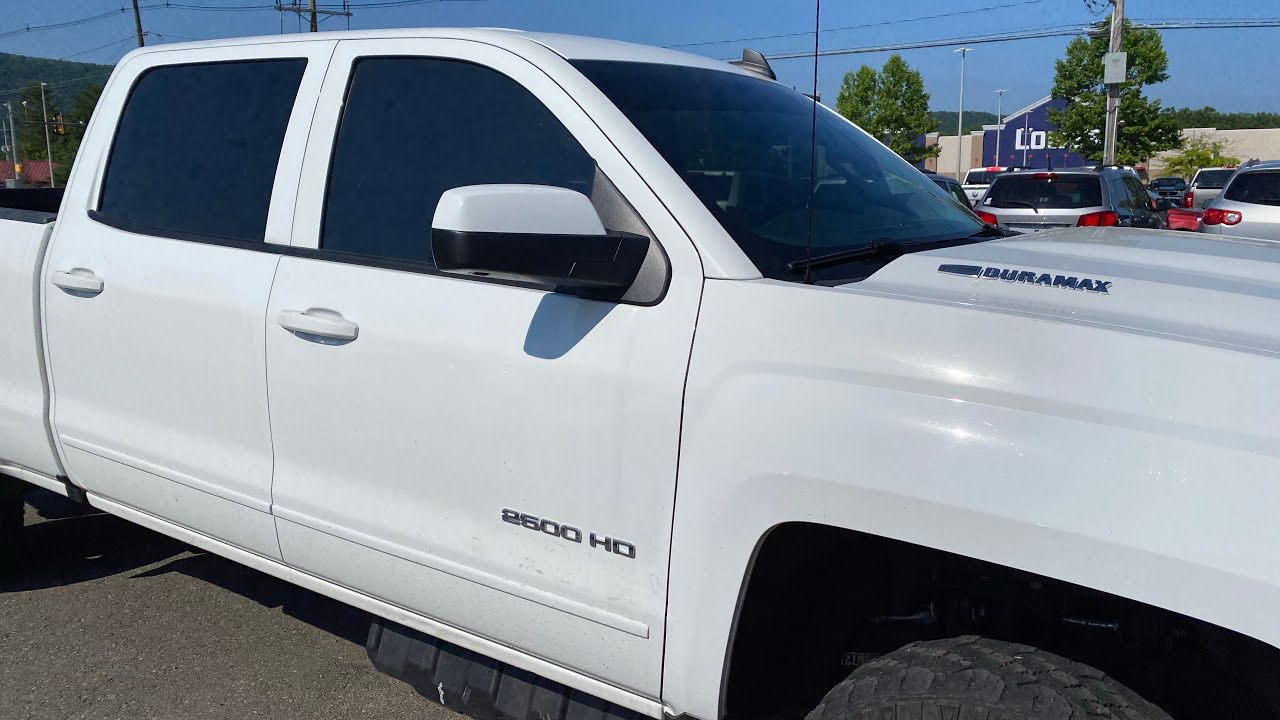 How to remove 2018 Silverado chrome  headlight bezel