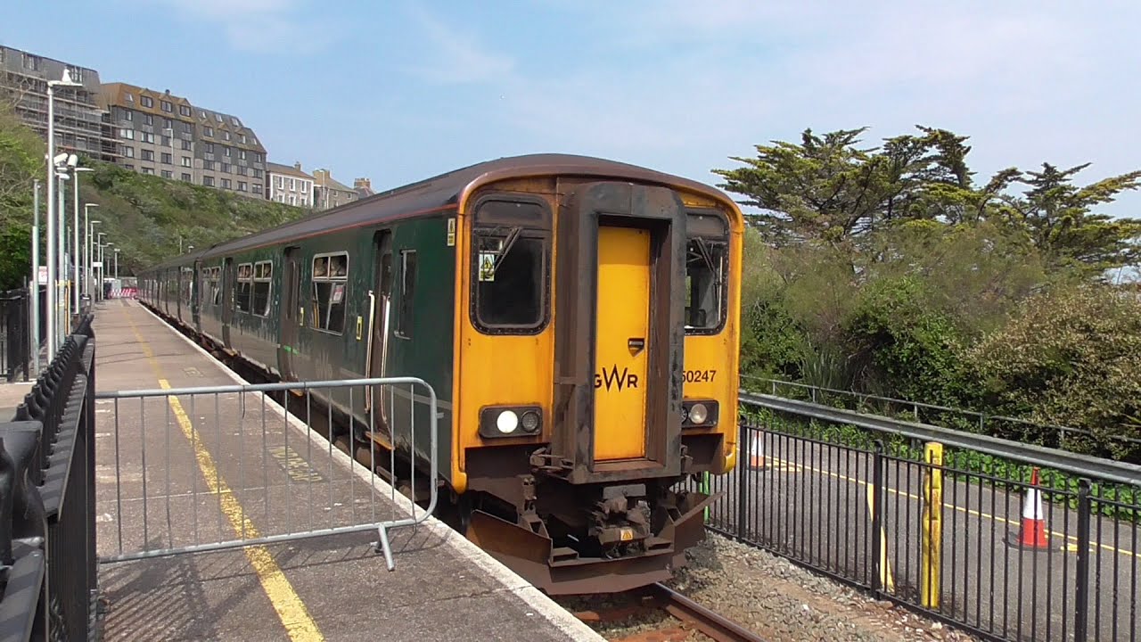 St Ives Railway Station - Thursday 28th April 2022