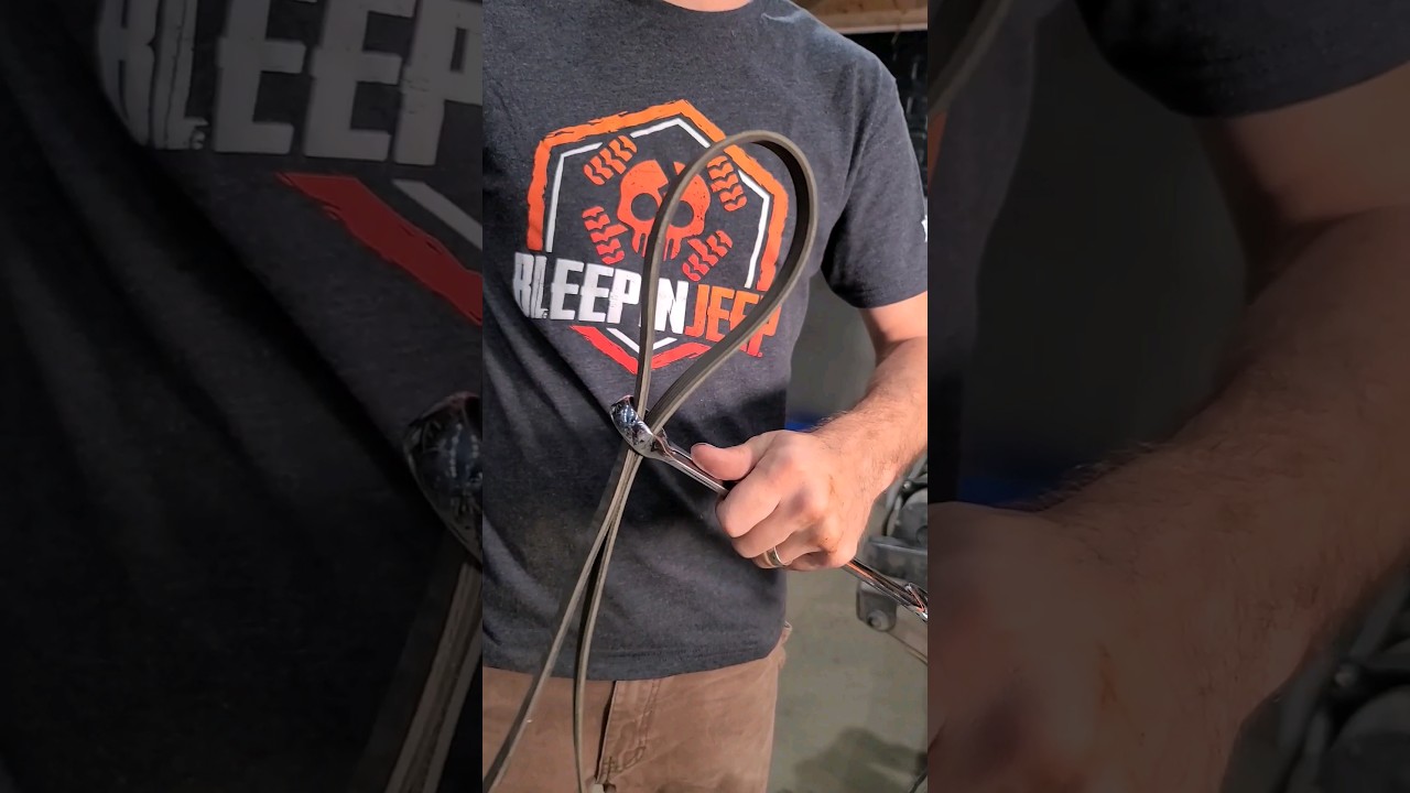 How-To Remove a Stuck Oil Filter #lifehacks #tipsandtricks #shorts #jeep #toyota