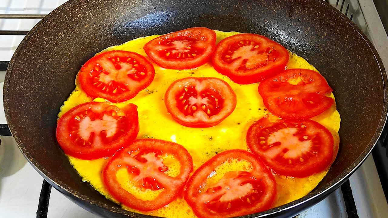 If you have Egg and Tomato! make this easy breakfast recipe | healthy breakfast recipe @apcooks