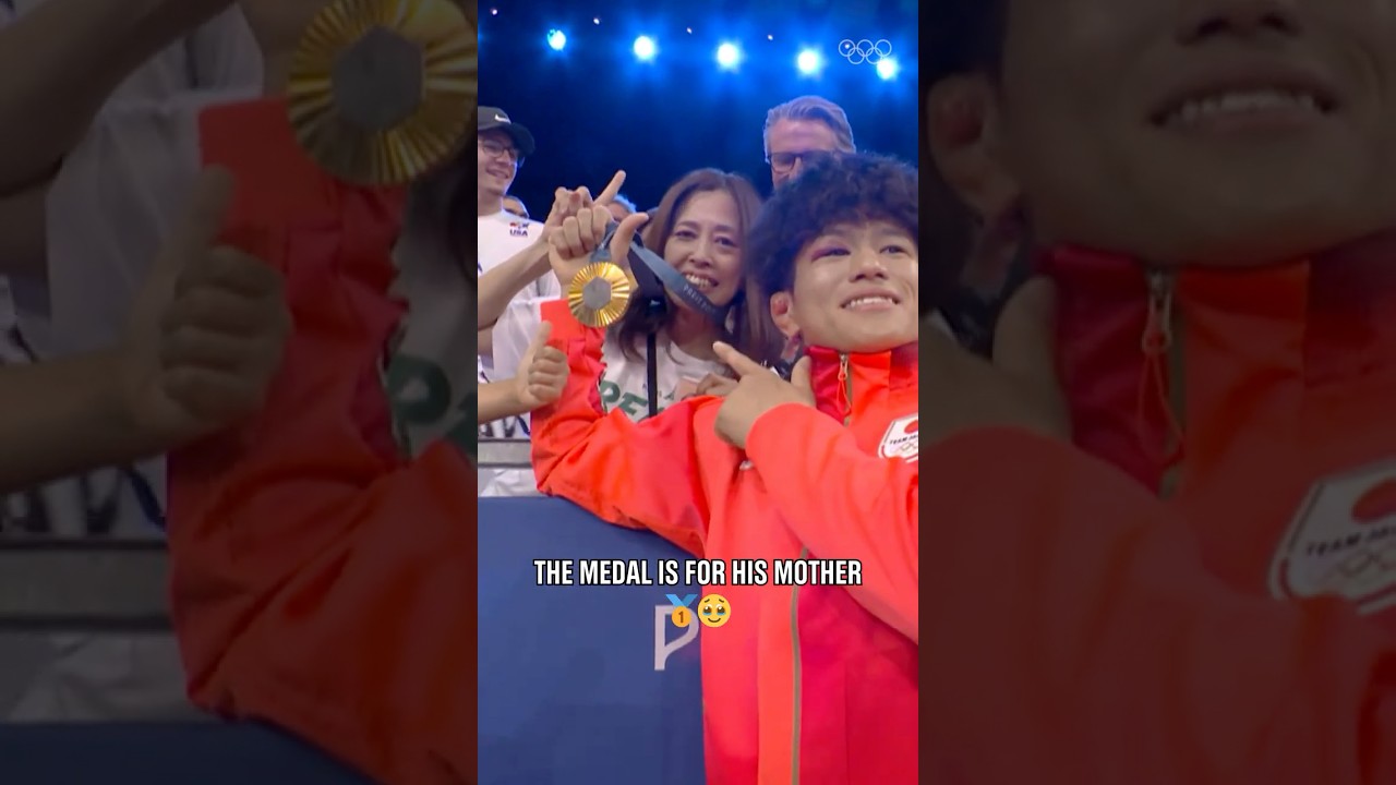 A gold medal embrace between mother and son! 🥇 💞