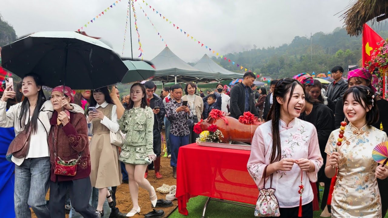 HỘI ĐỀN MẪU SÁT BIÊN GIỚI TRUNG QUỐC LỚN NHẤT VIỆT NAM GẶP TOÀN GÁI XINH TRUNG QUỐC SANG CHƠI TLS