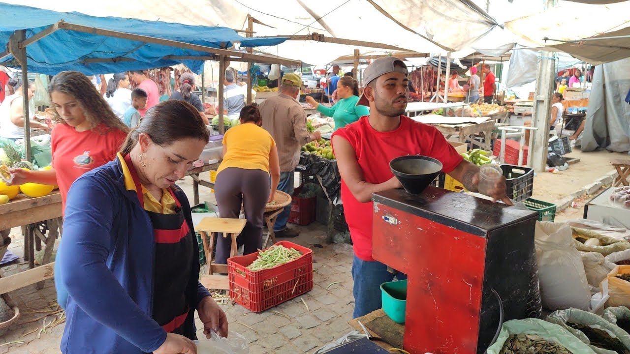 2ª parte Feira Livre no Posto Alto da Serra 