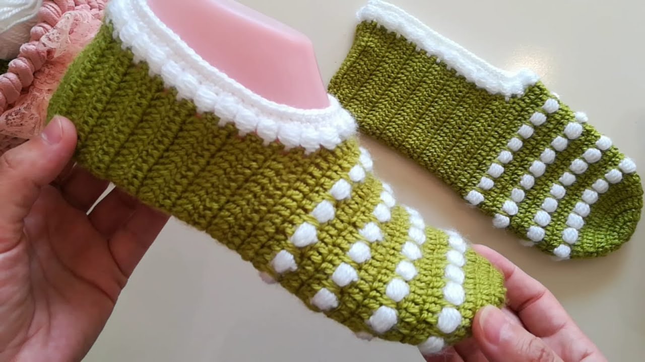 Yeni model kar tanesi patik / Tığ işi patik modelleri #patikmodelleri #örgüpatik #crochet #patik