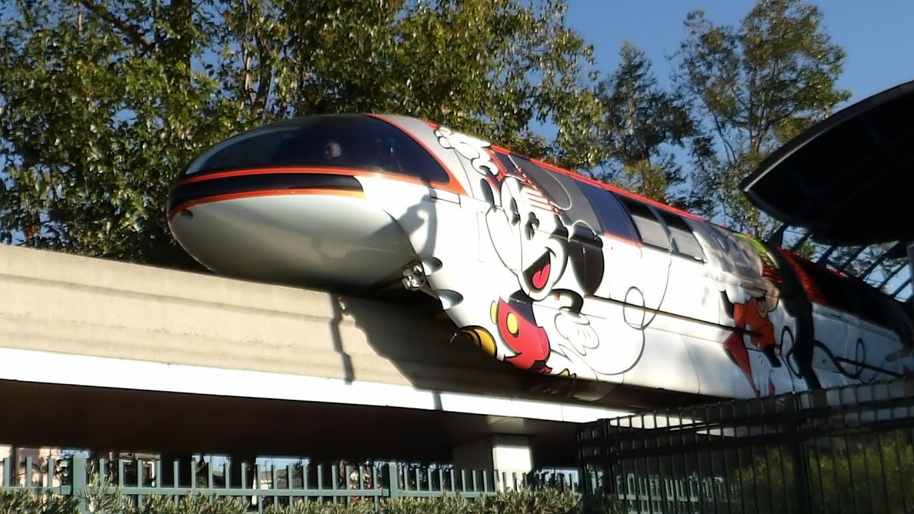 Disneyland Monorail around Downtown Disney 3/9/2025