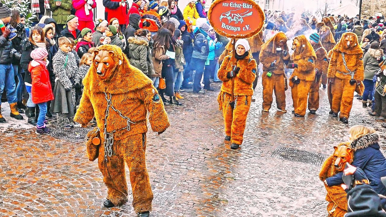 Fasnetsumzug in Pfullingen. Gruppe Echaz Bära Betzingen Reutlingen 4K German carnival.