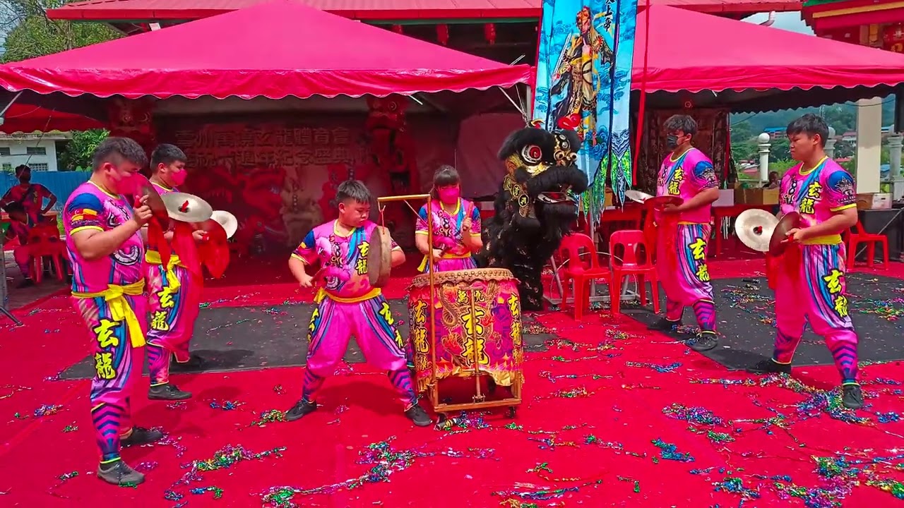 Xuan Long Kids Drumming Performance
