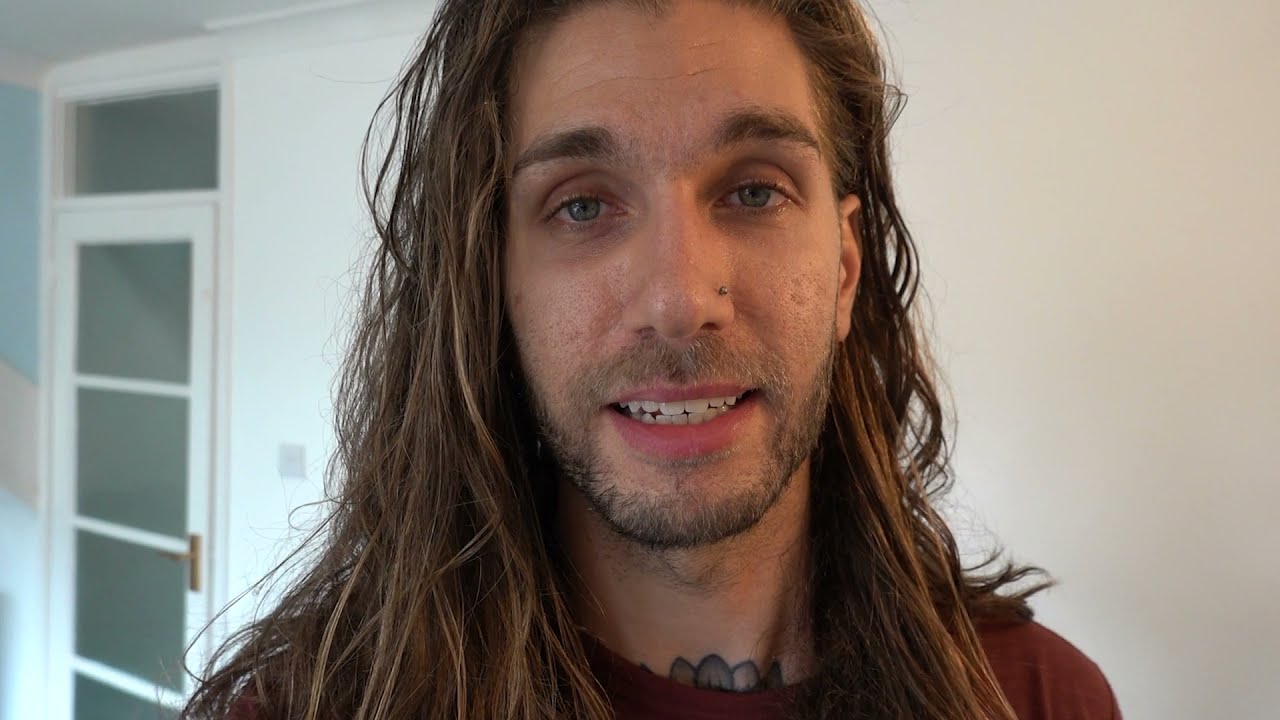 STOP Collecting THINGS You Don&rsquo;t Need! (Success Hack)