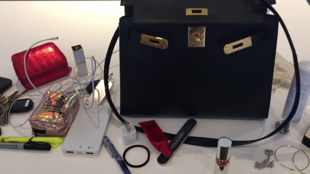 What&rsquo;s in my bag: 28 cm Black Epsom leather Kelly with Gold Hardware