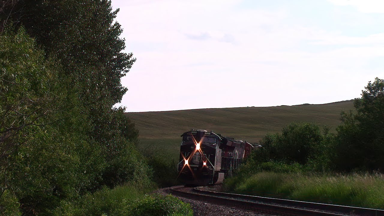 CN 588:NB avec CN 3008 Heritage Unit & Chasing/Qc 26 juin 2022