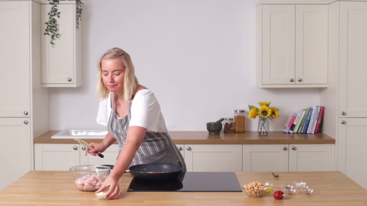 Fakeaway Cook-a-long - Chicken and Chickpea Curry