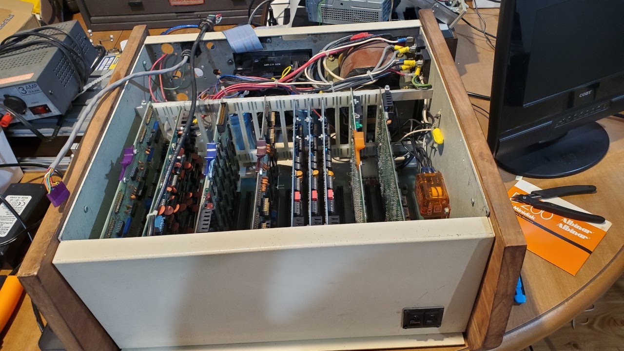 International Systems Corporation S100 Computer Part1