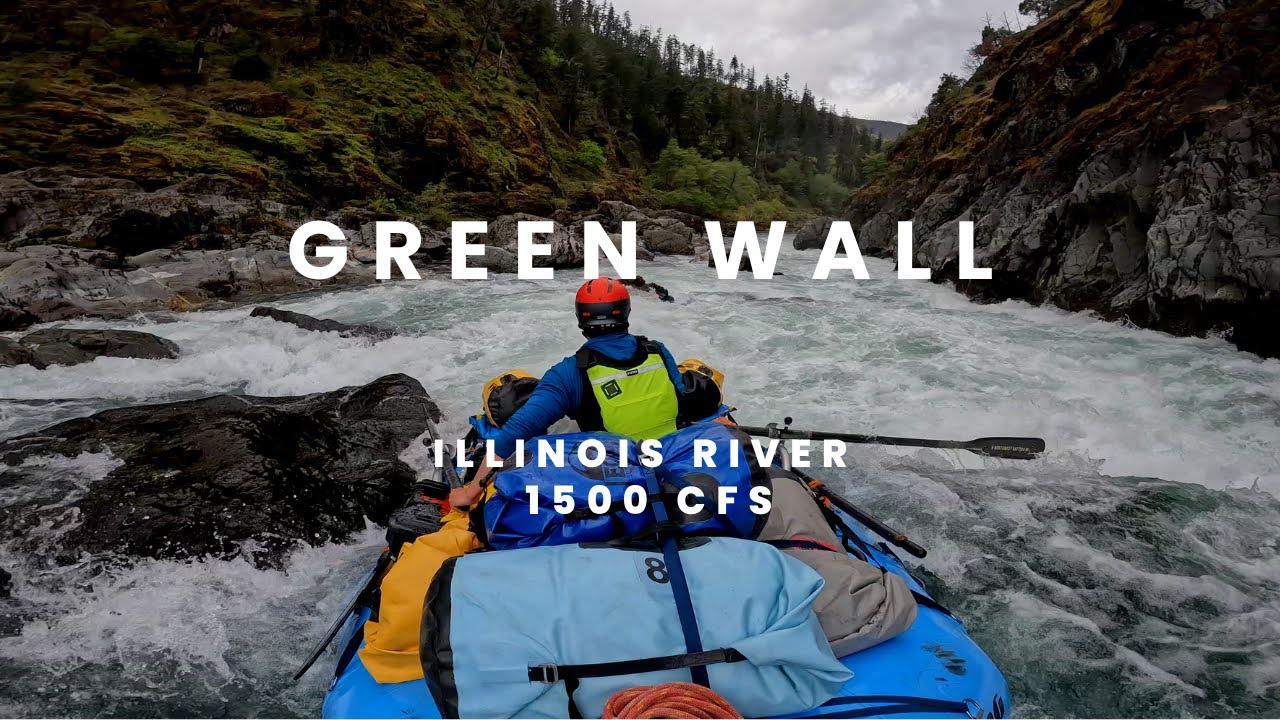 Rowing Green Wall Rapid on the Illinois River at 1500 CFS