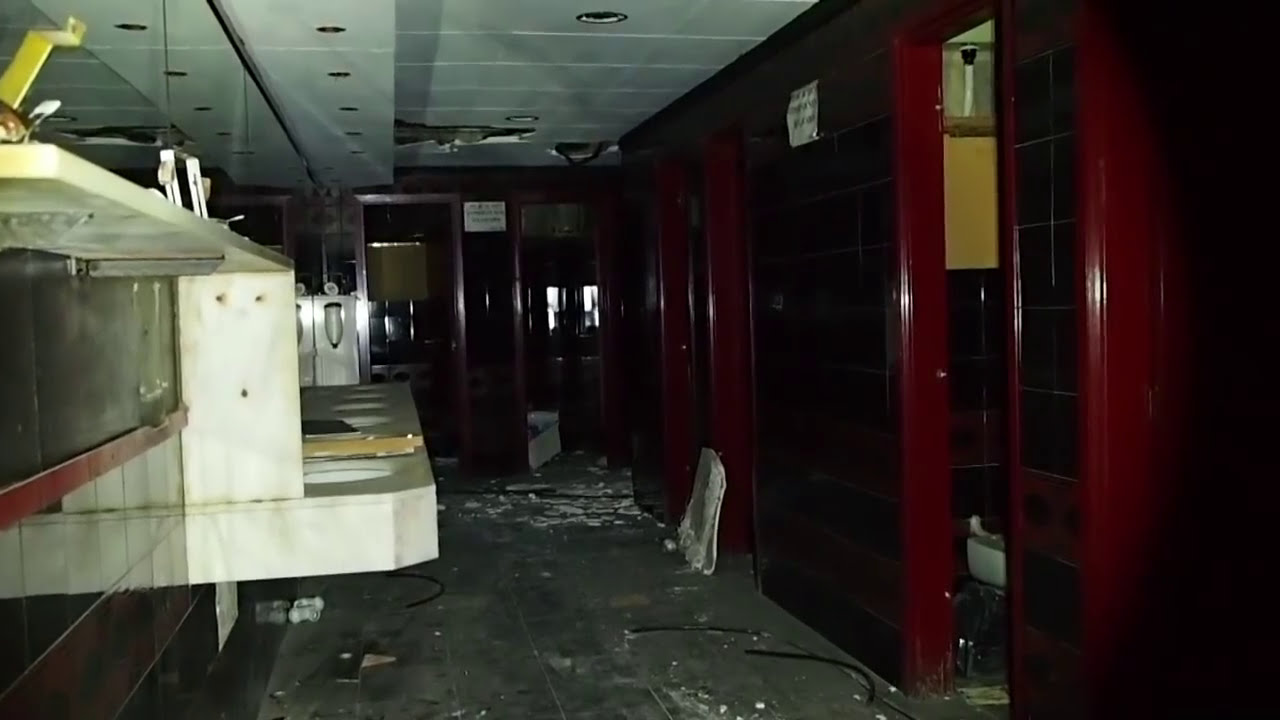 Discoteca ABANDONADA llena de RECUERDOS | Exploración Urbana y Lugares abandonados