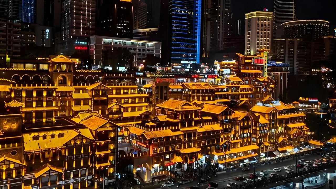 Chinese New Year，Walking Chongqing at Night Hongya Cave | 重慶洪崖洞