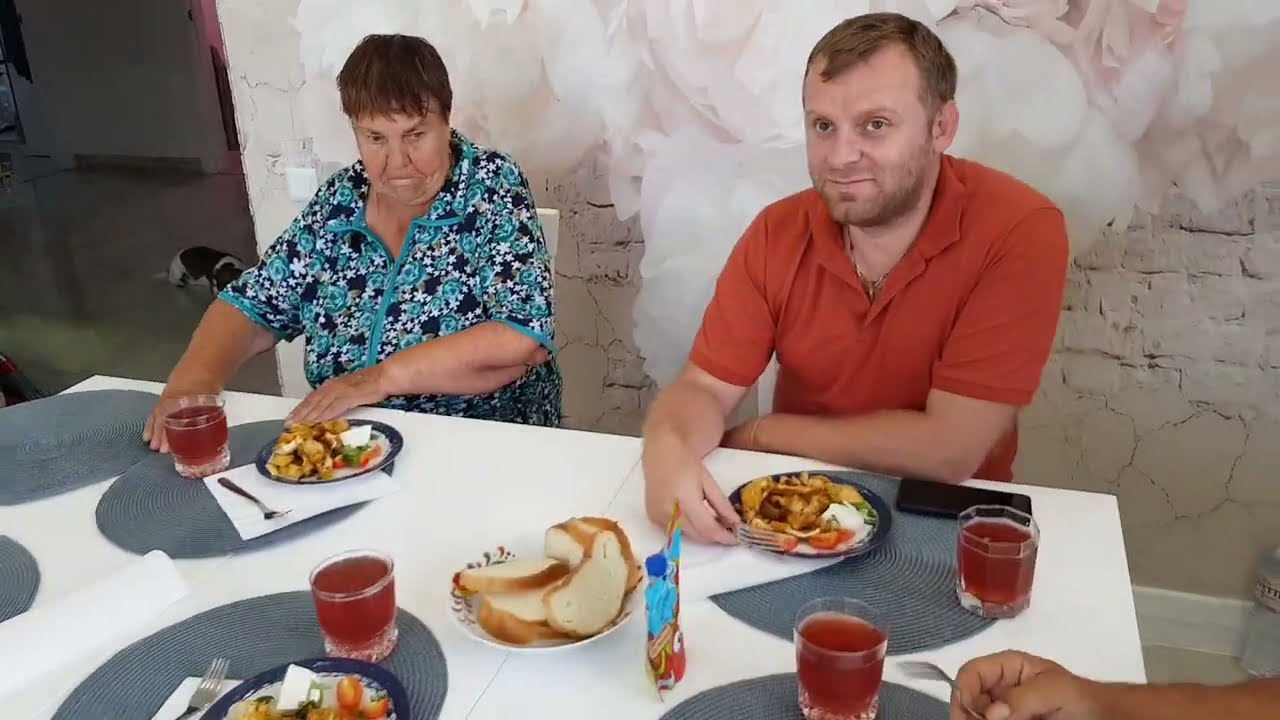 Курица 🐔 на помидорах! Самвелу понравилось