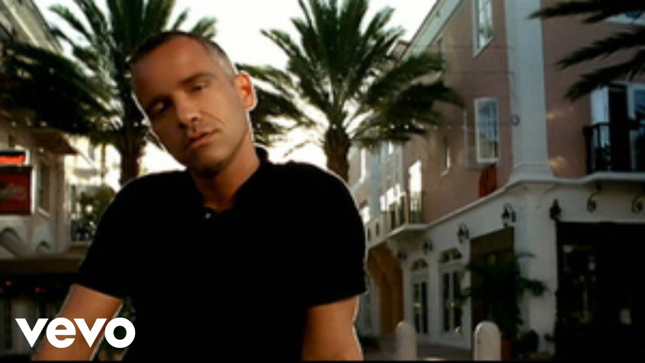 Eros Ramazzotti, Ricky Martin - No Estamos Solos (Non Siamo Soli) (Official Video)