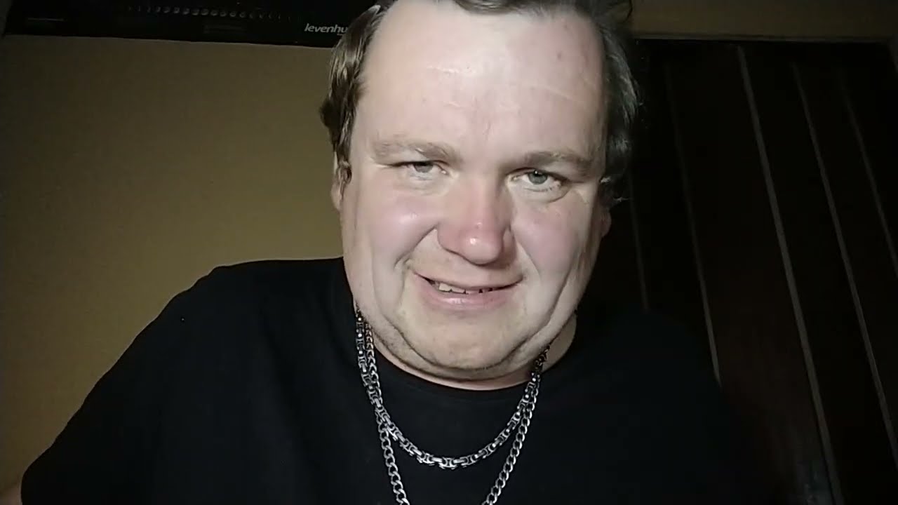 Asmr relaxační tapping o notebook a o míčky mnoho dalšího