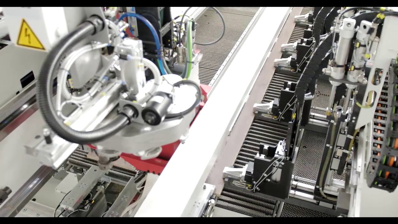 Zuschnitt mit / Cutting with Performance.CUT