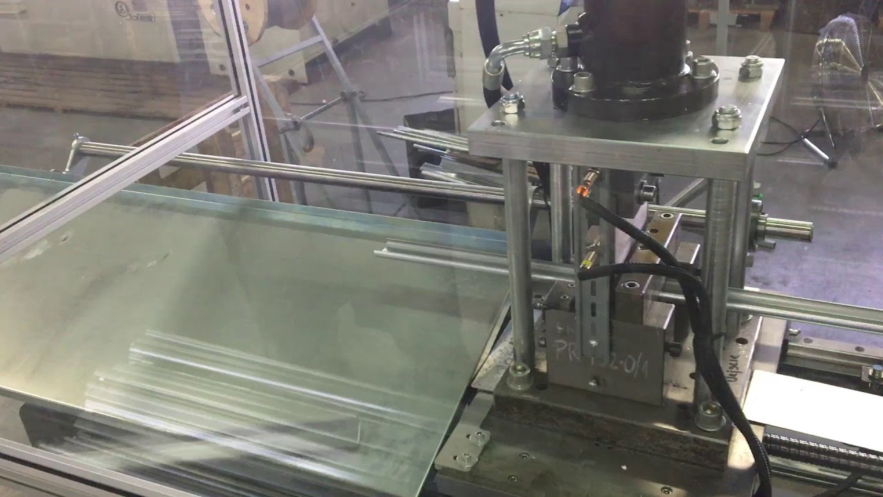 Flying Cut Off - Flying saw