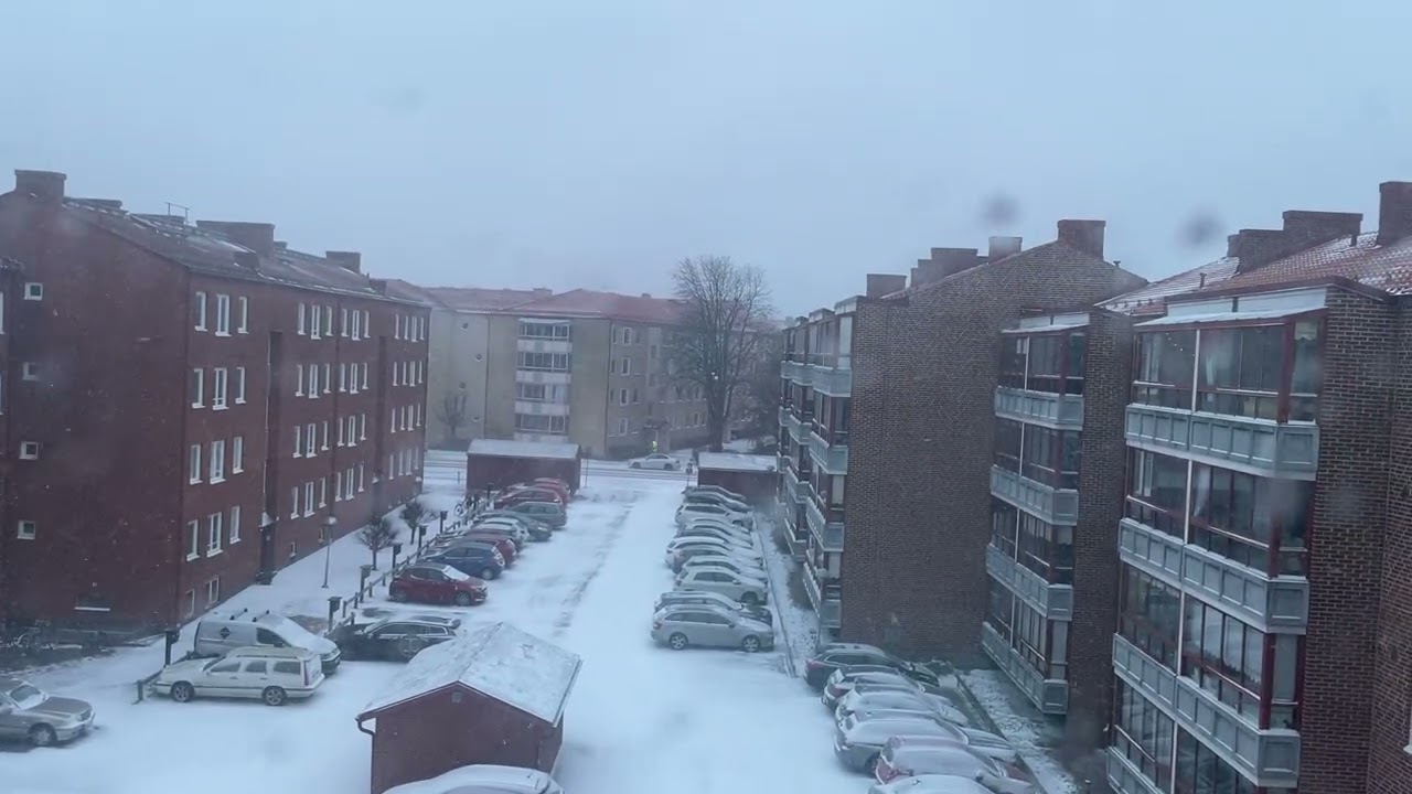 Не выбрасывайте теплые вещи.