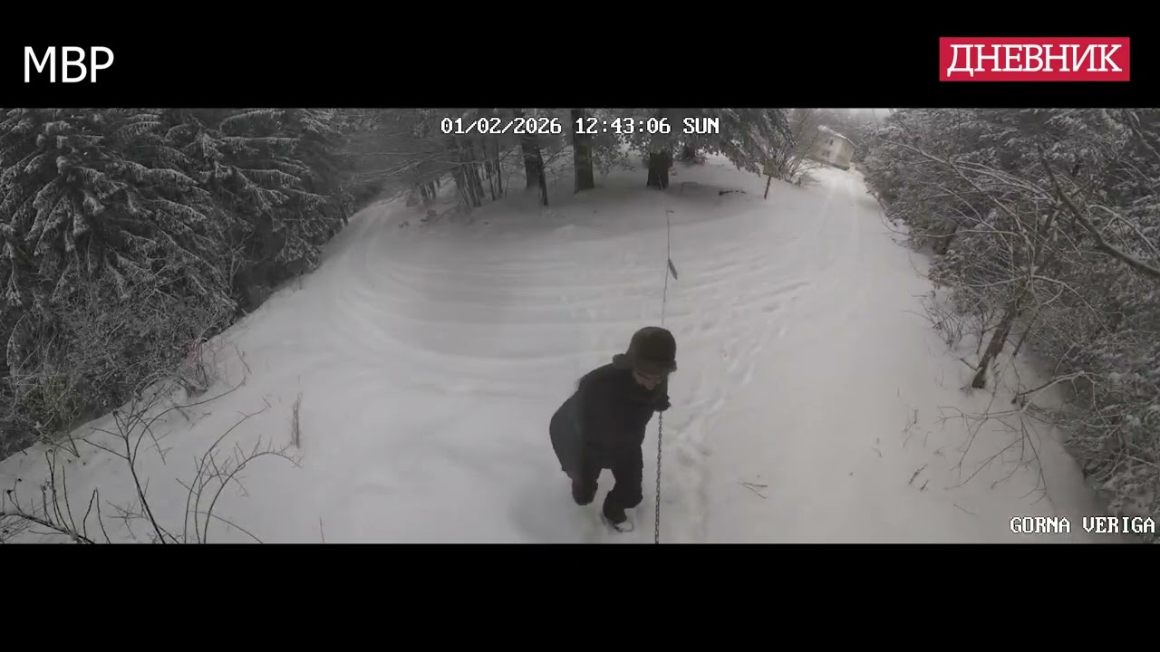 Вход-изход към хижа 