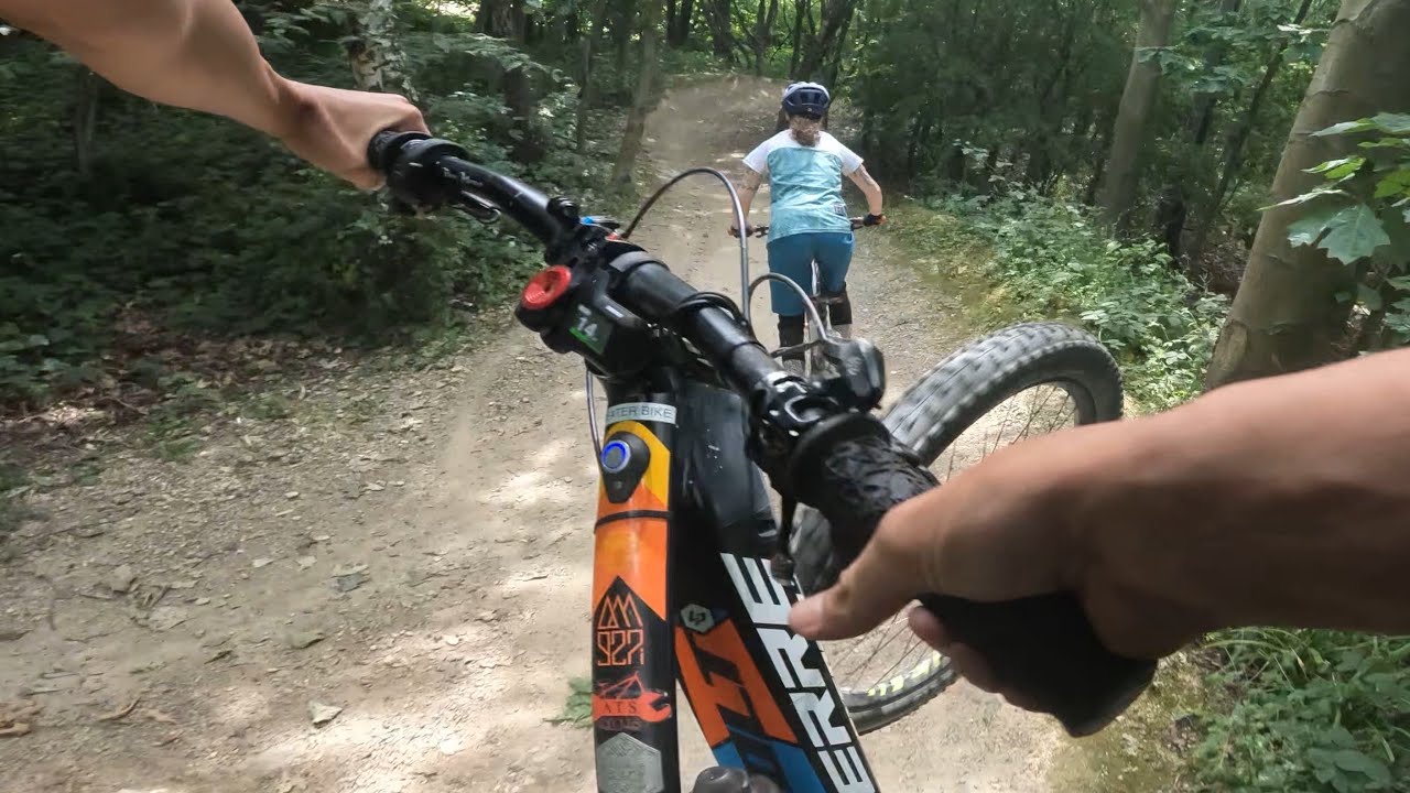 Sunday Sheffield session! Jess can full laps at Lady Cannings! #mtb #mtblife #bike #bikelife #couple