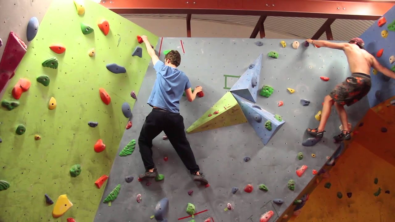 Climbing @ Birmingham Boulder Centre