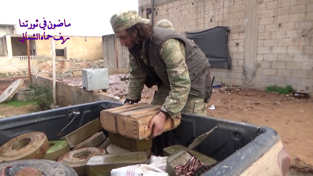 جولة ميدانية في قرية عطشان بريف حماة بعد تحريرها وسيطرة المجاهدين عليها 14 1 2018