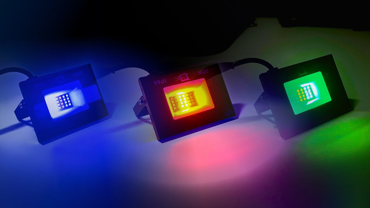 Refletor Holofote LED RGB Bivolt 20w BARATO da AMAZON - Vale os 50 reais?! *Instalação completa*