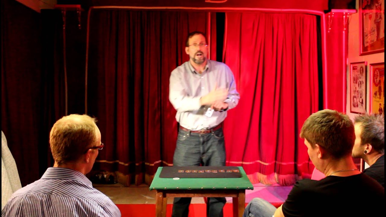 The Rogue performing at the London Society of Magicians 'Fool Us' Competition