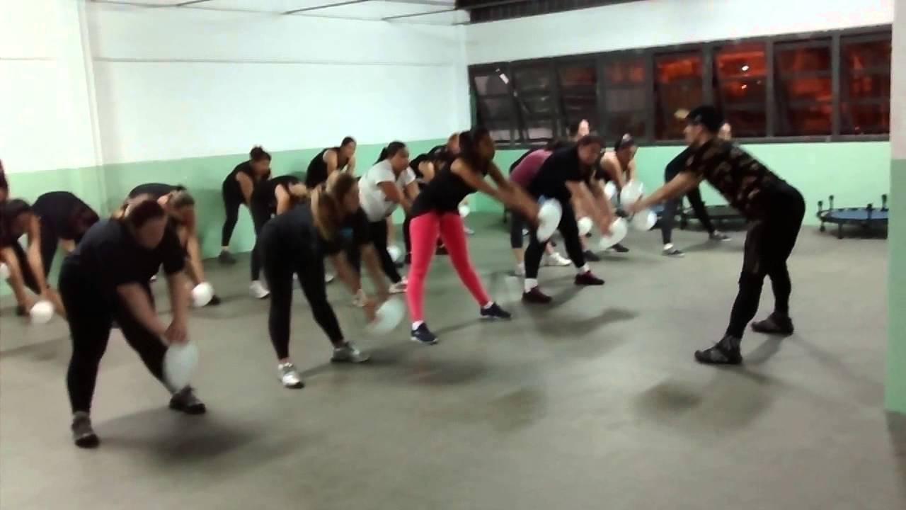 Alongamento Bexiga - Aula de Dança - Maicon Dener