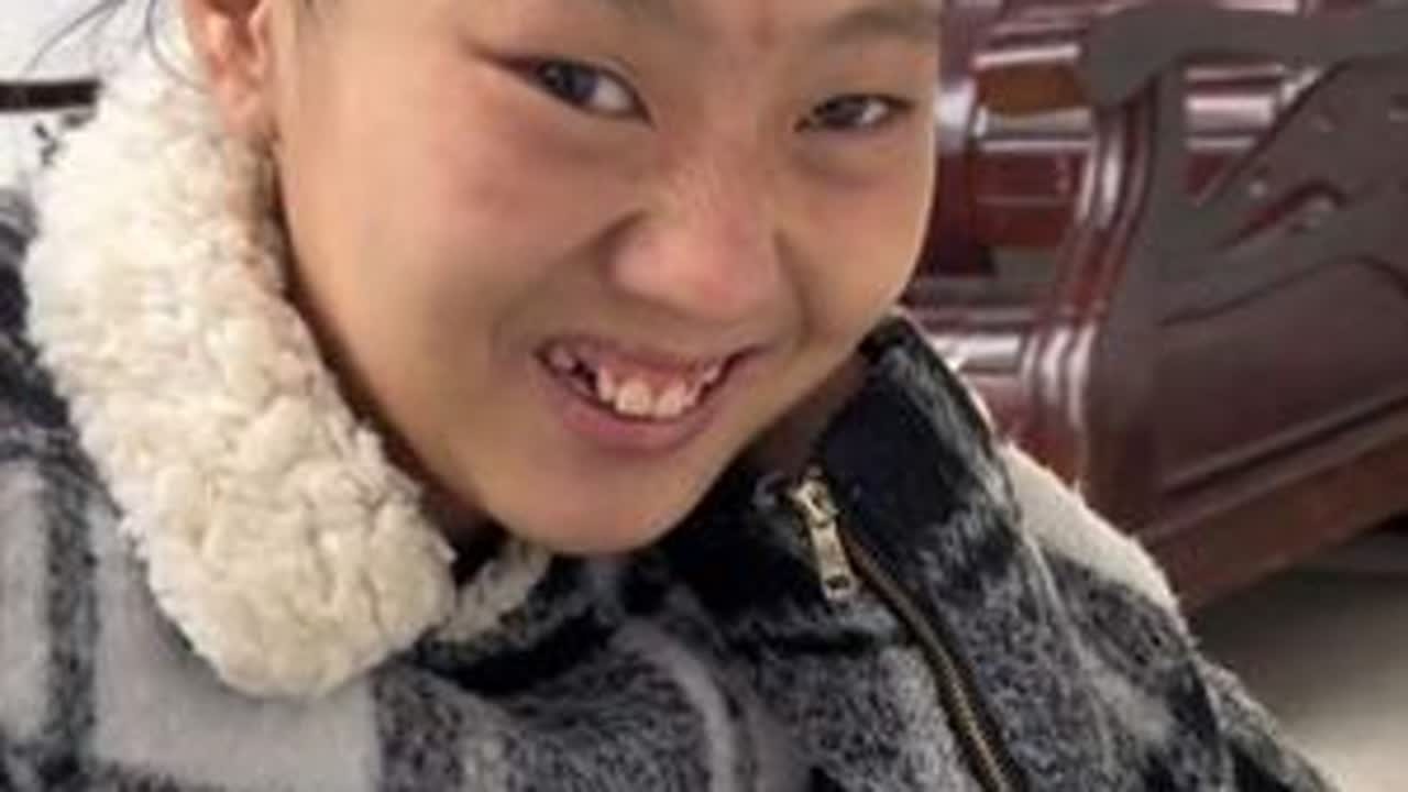 掰玉米奖励六块钱，花了两块钱，乐说还剩六块，这帐反正就是算不明白#原创作品 #特殊孩子的生活日常 @DOU+小助手