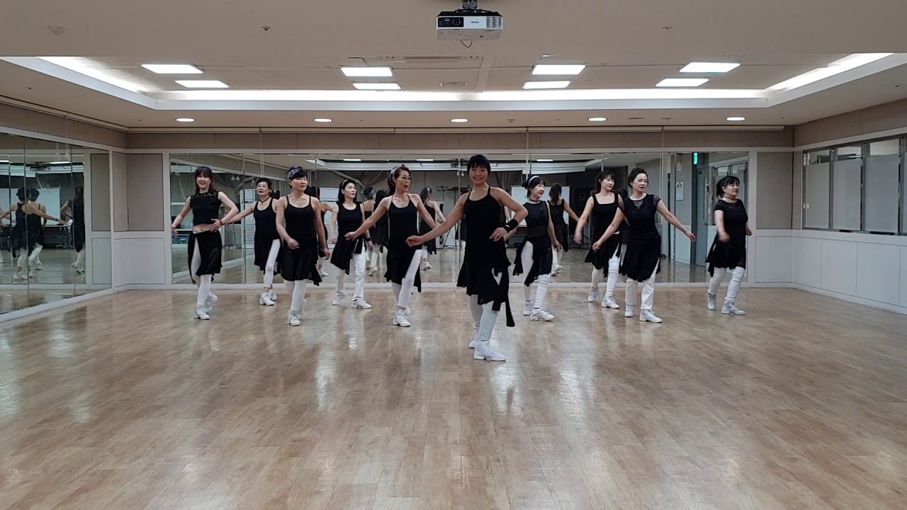 Love Me Love Me Line Dance (Easy Intermediate Level)