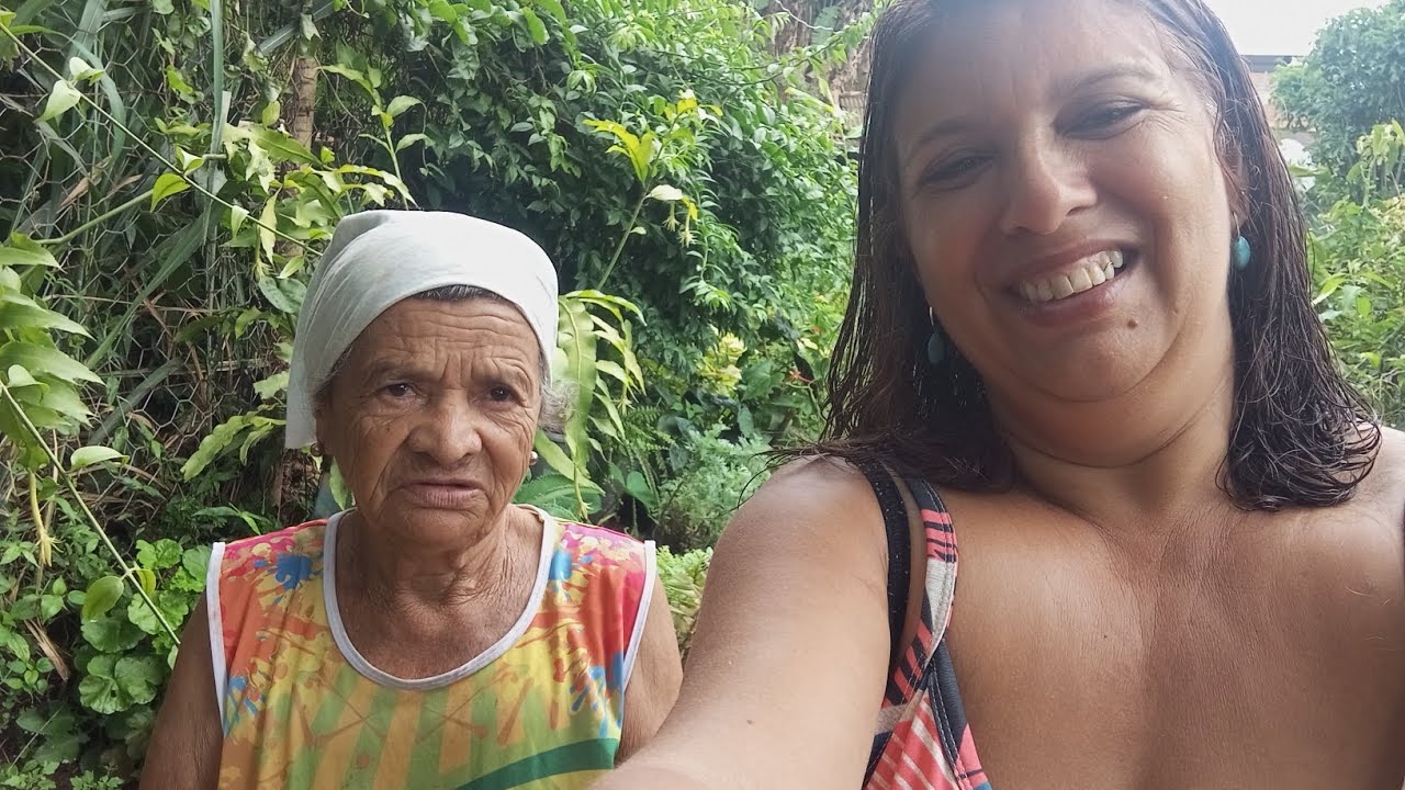 vlog de hoje mostrando as plantas de Dona mocinha 😍😍😍🌹🌹🌹🌹