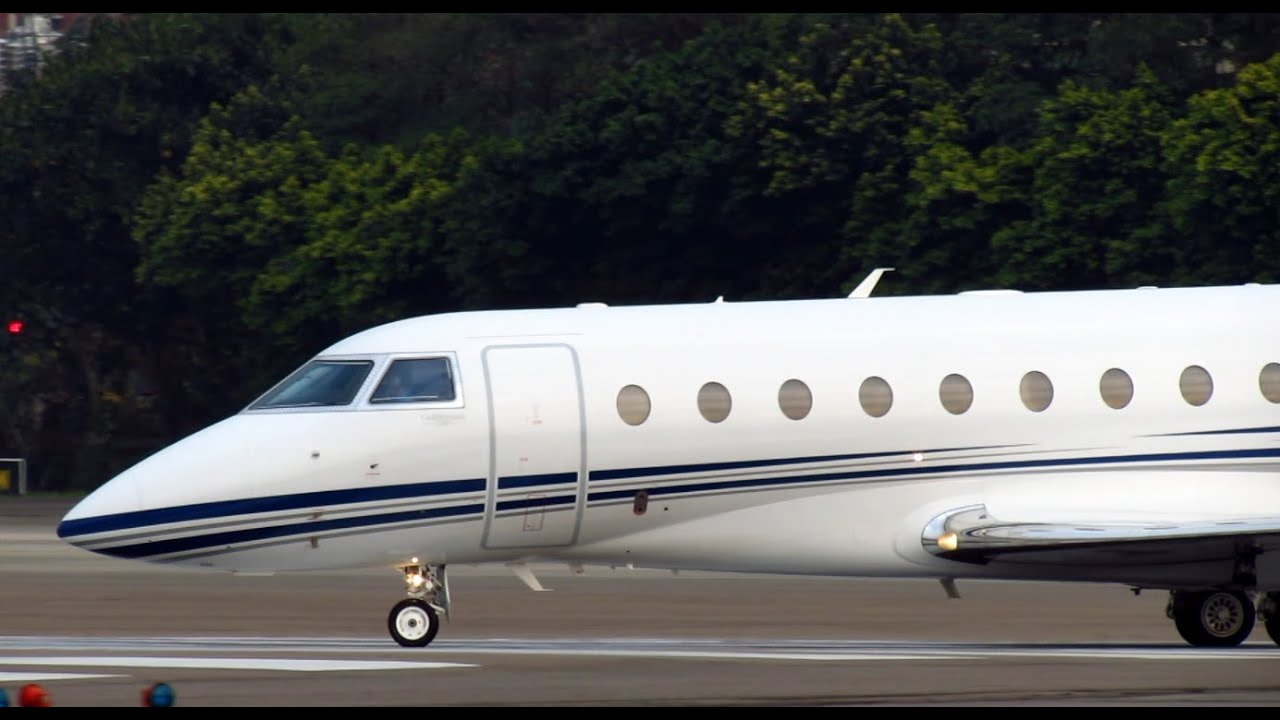 Private plane Gulfstream Aerospace G280 N280GD Take off at TSA