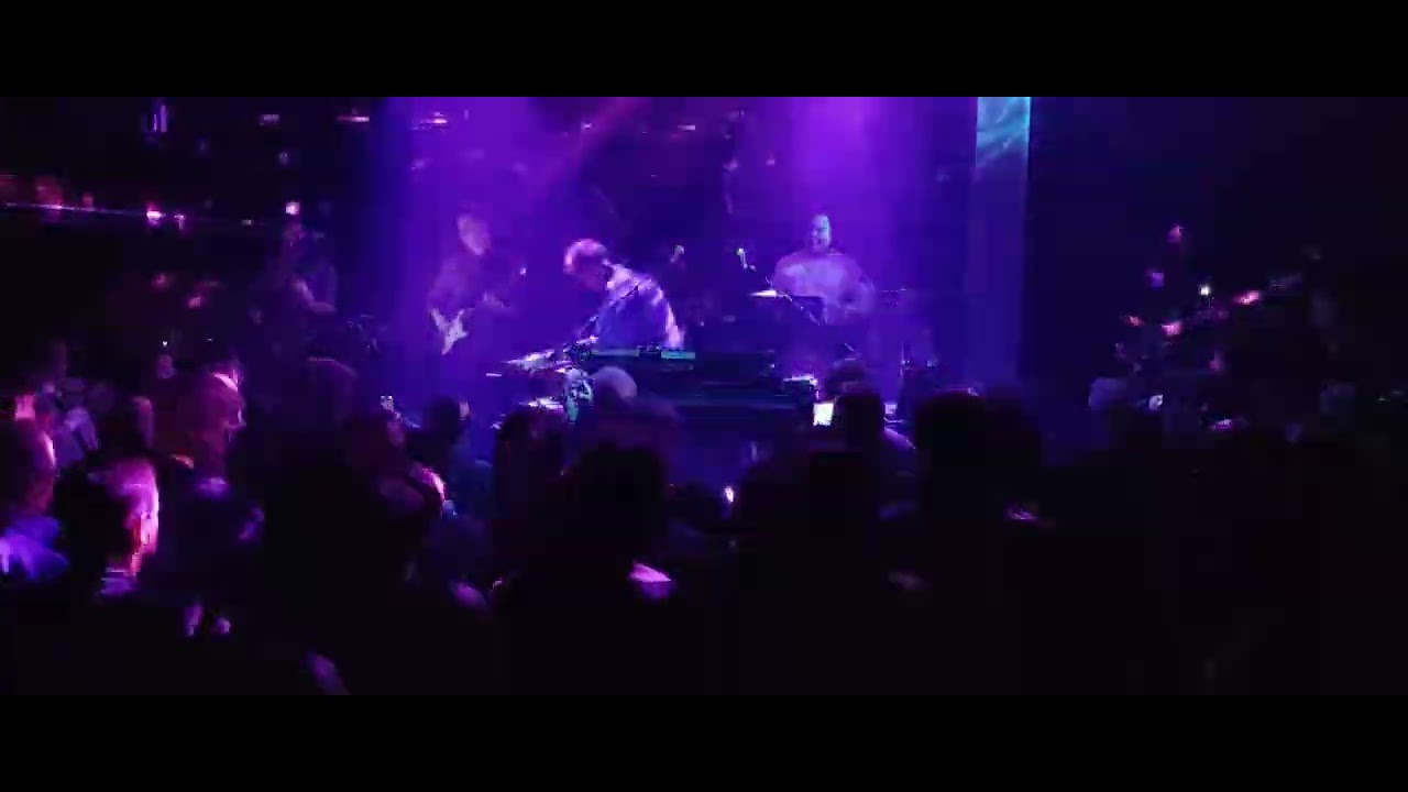 World Is Ready - Mike Lindup, Jazz Cafe 16.12.23