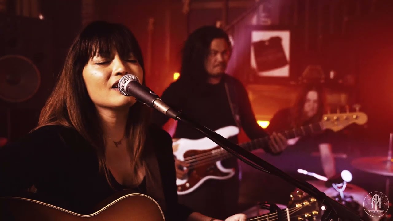 FEBRUARY SONG (live) - Melissa Polinar x John Splithoff x The Pitch Meeting Band (Nashville, TN)