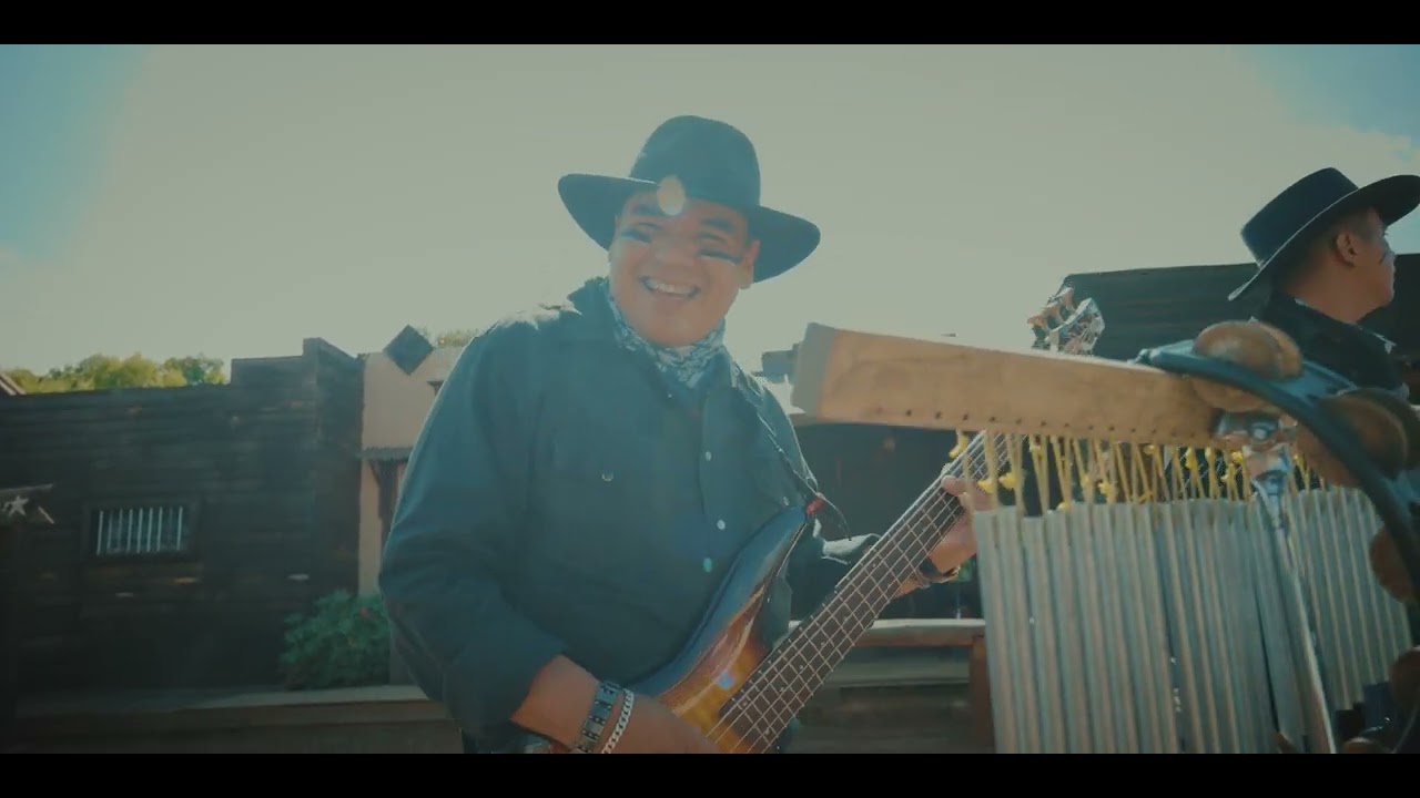 Banda Cuisillos -  Mar Y Sol (Video Musical Oficial)