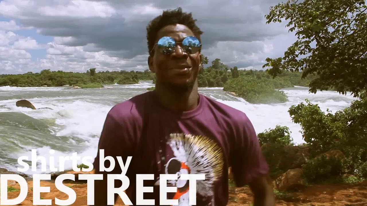 T-SHIRTS BY DESTREET