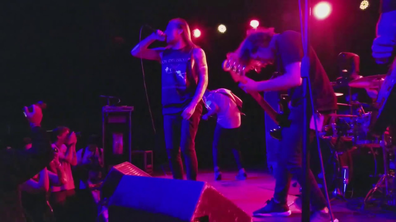 Thousand Below - Sinking Me (Live) No Sun, No Moon Tour Pomona, CA