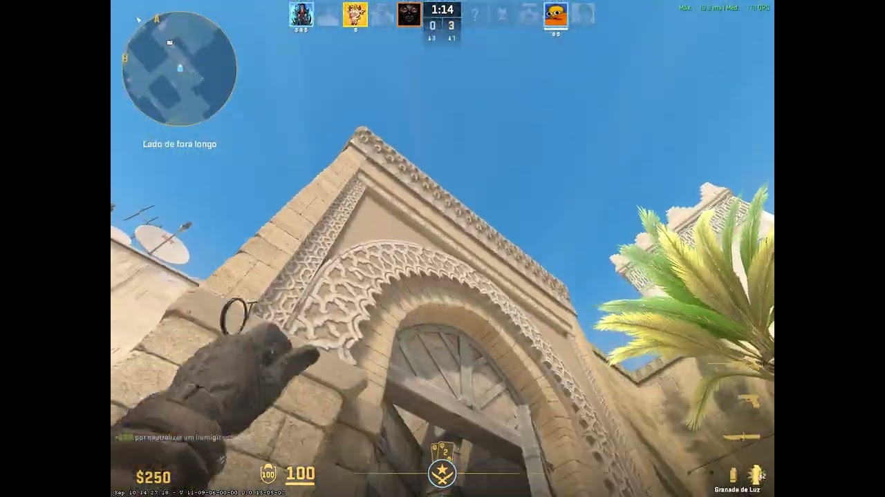 Abrindo o console no meio do clutch