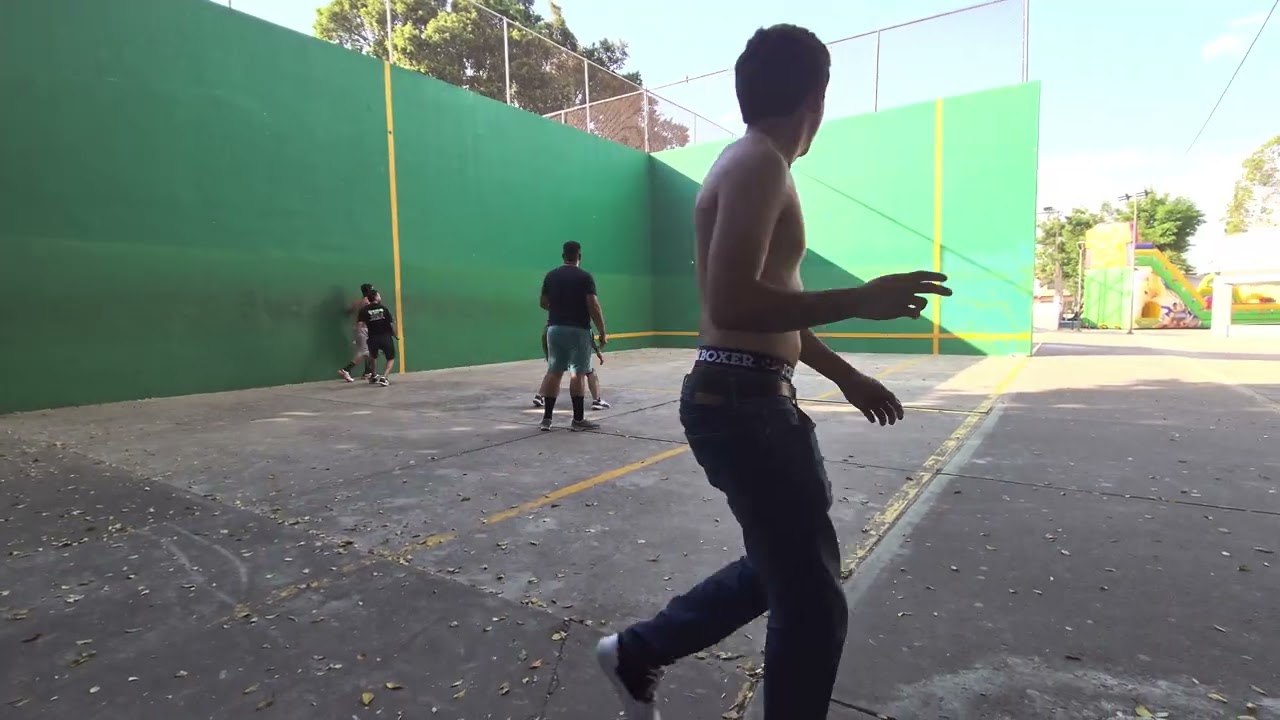 Rambo y Turrus VS Memo y Polloton